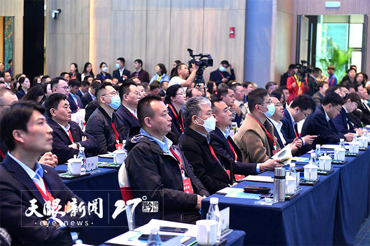 1680880229696997.jpg 大会加冰.jpg